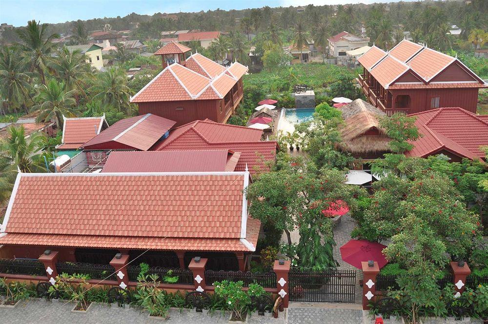 Delux Villa Battambang Exterior foto