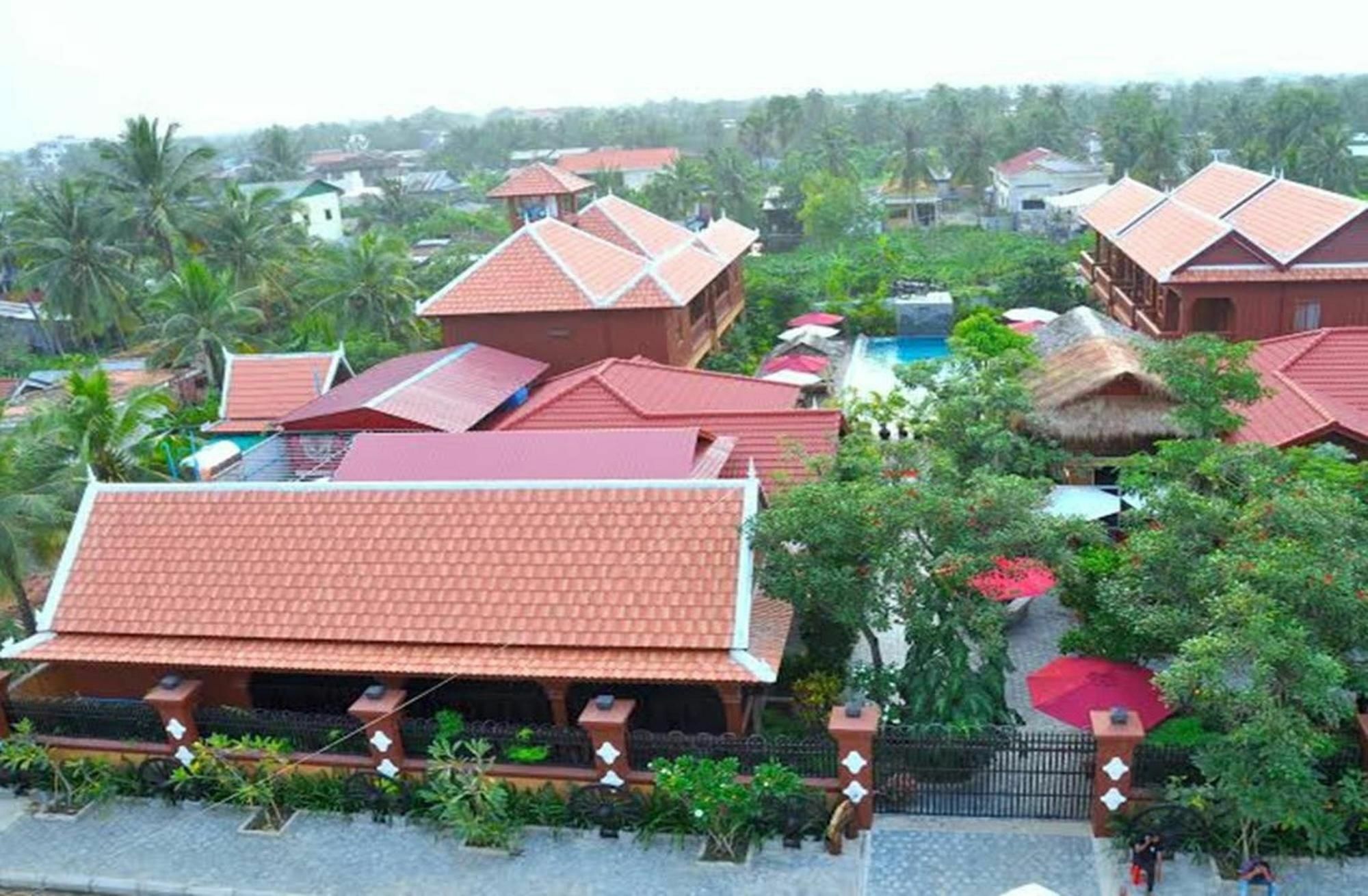 Delux Villa Battambang Exterior foto